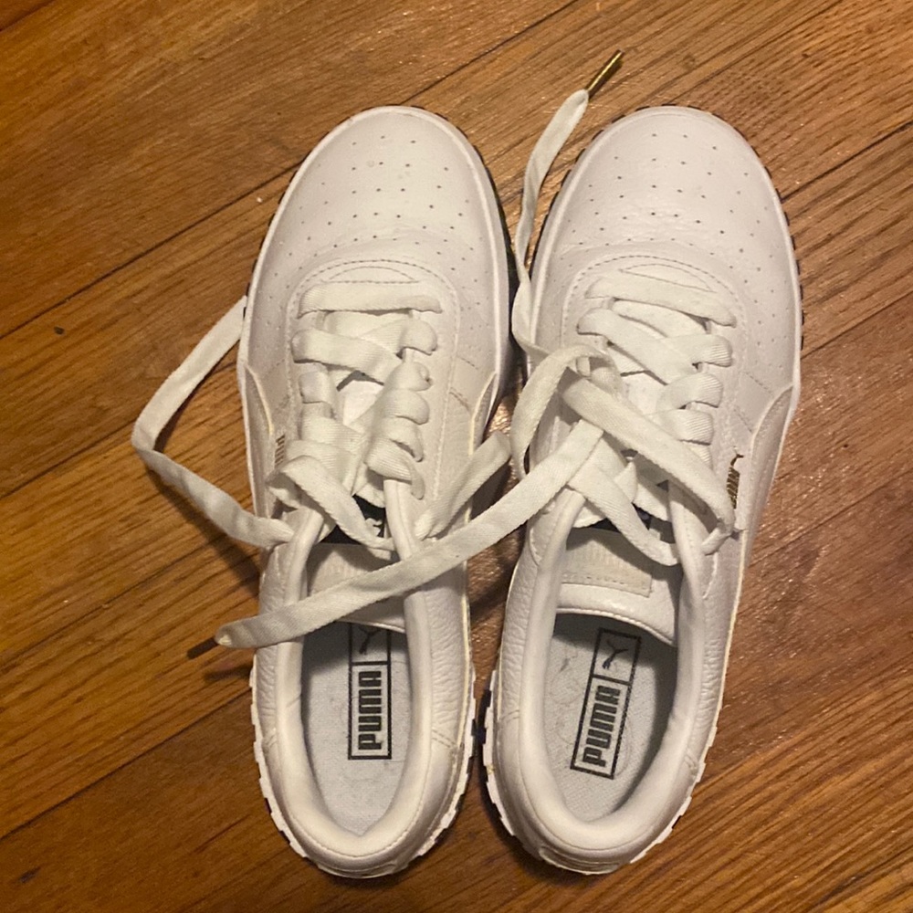 Puma Sneakers